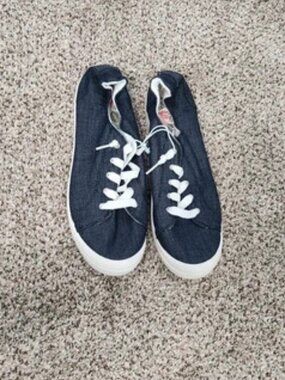 Margaritaville Womens 10 Denim Floral Slip On Sneakers